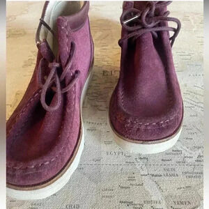 Young Soles Size 32 Joey Wallabee